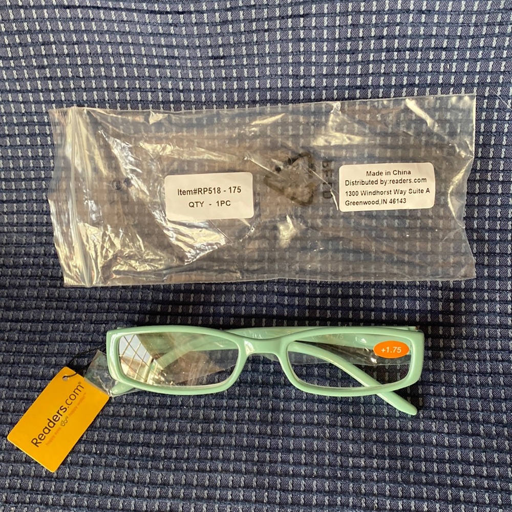 “Happy Eyes, Happy Wallet” The Sofie in teal by Readers.com